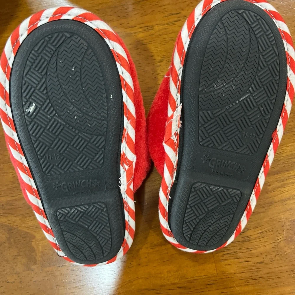 DR SEUSS GRINCH & CINDY LOU HOLIDAY SLIPPERS GIRL SZ.‎ 11/12 DISPLAY